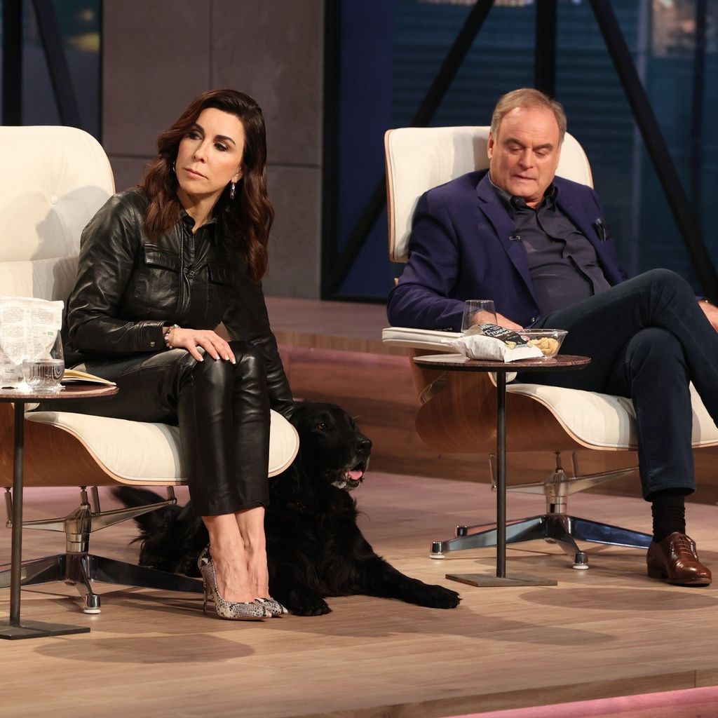Judith Williams und Georg Kofler beim Pitch von Nagos in "Die Höhle der Löwen"