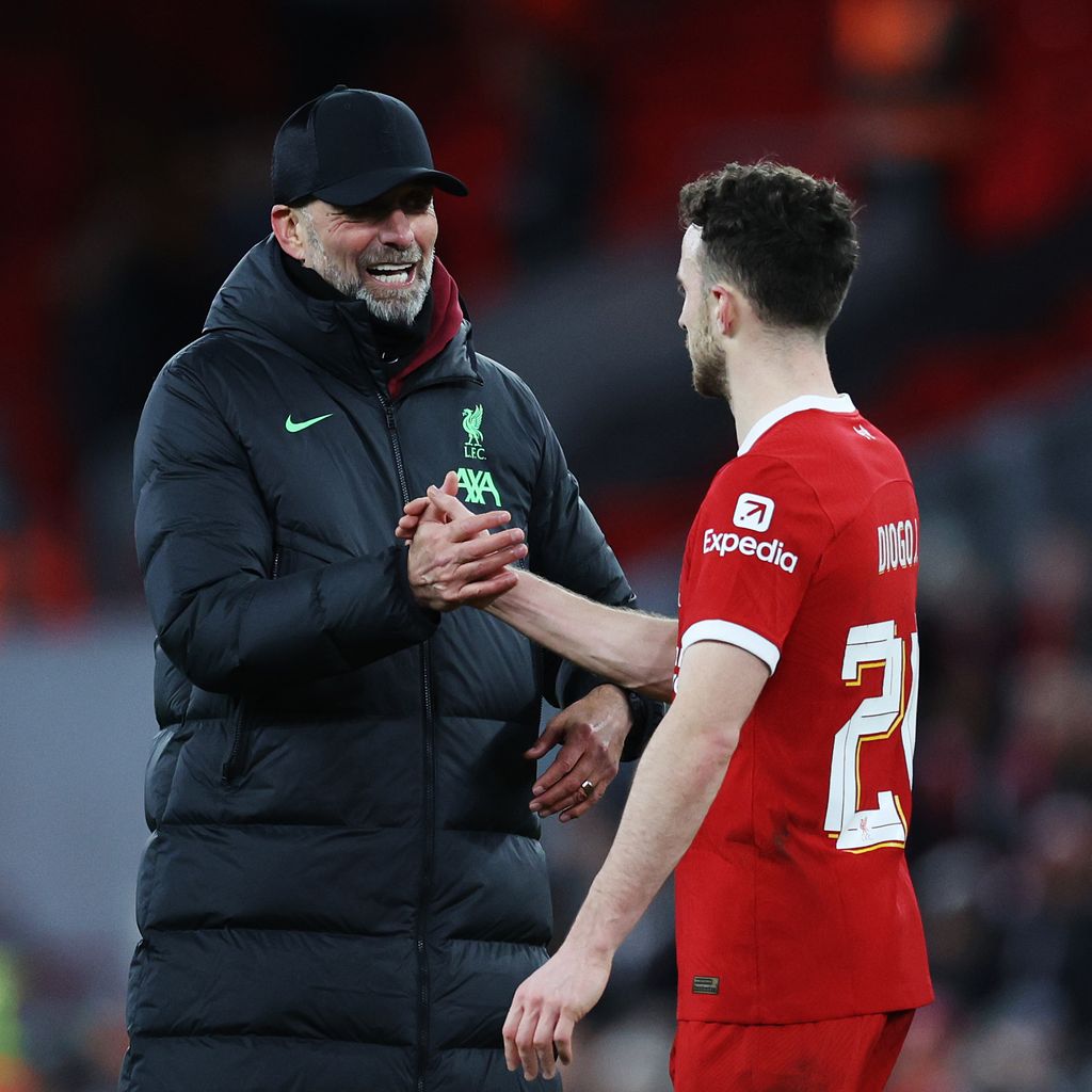 Jürgen Klopp und Diogo Jota im Januar 2024