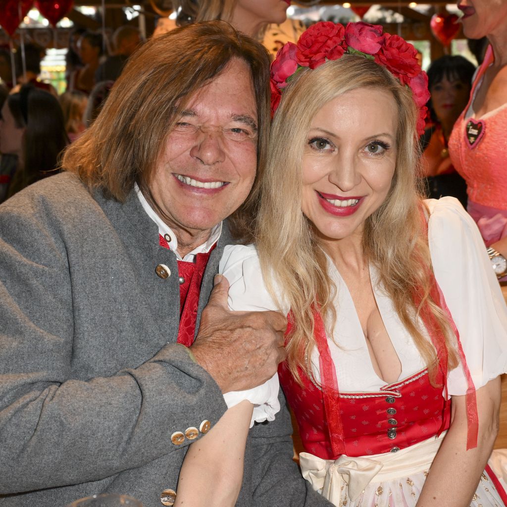 Schlagersänger Jürgen Drews und Ehefrau Ramona beim Oktoberfest im September 2025 in München