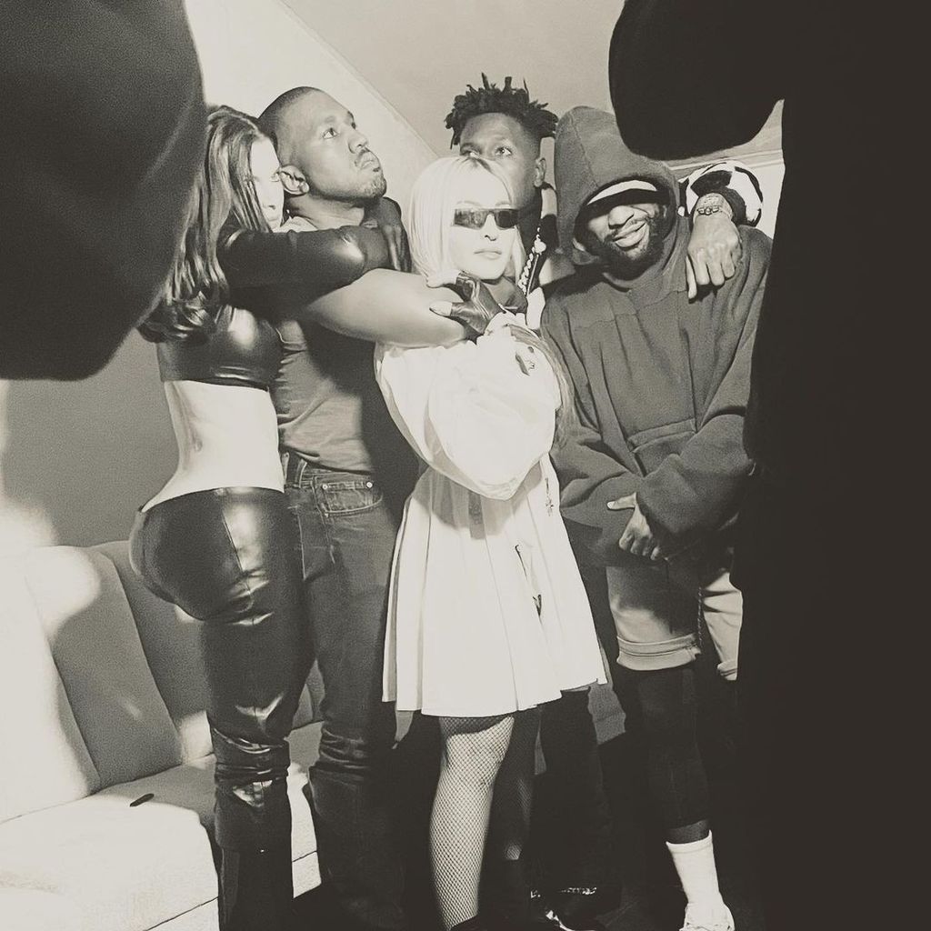 Julia Fox und Kanye West mit Madonna und Floyd Mayweather
