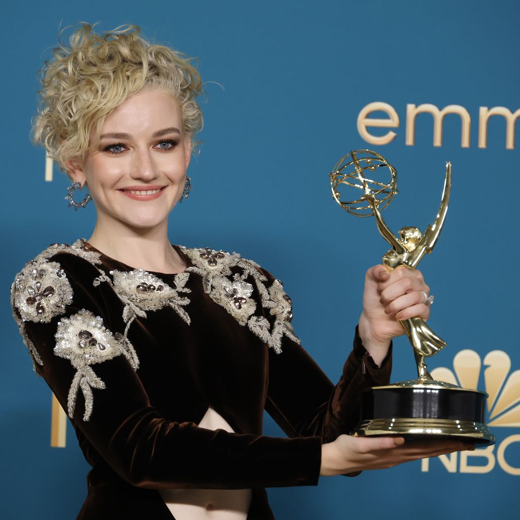 Julia Garner bei den 74. Emmy Awards