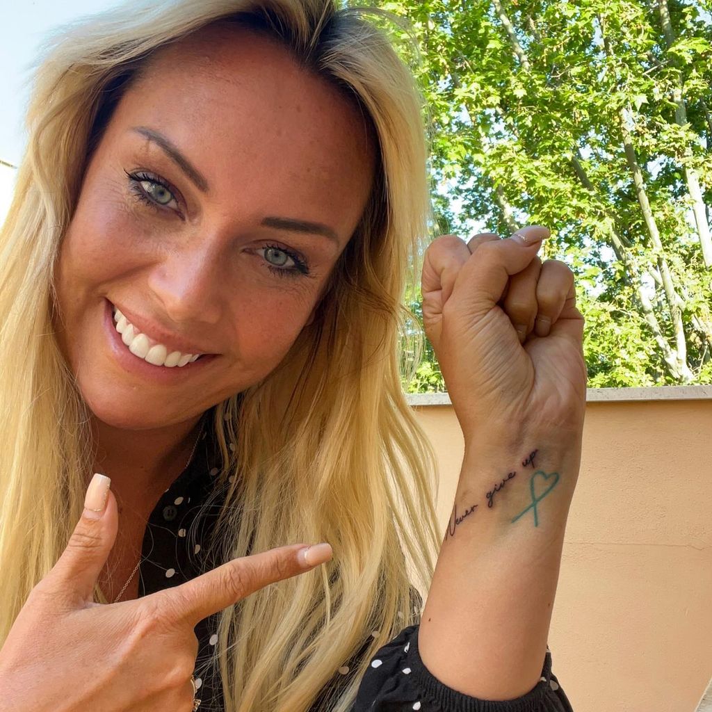 Julia Holz, TV-Bekanntheit