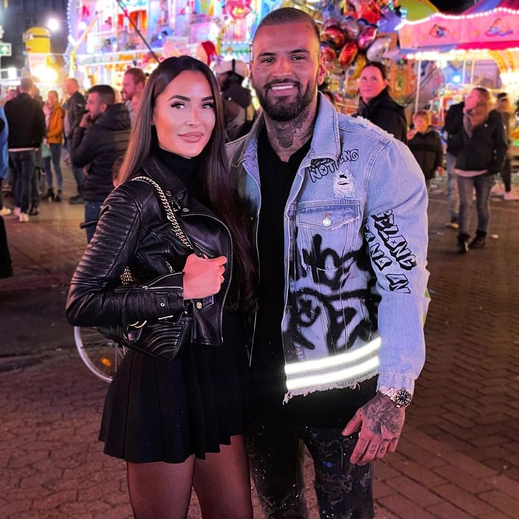 Reality-TV-Star Diogo Sangre (r.) mit seiner neuen Freundin Julia (l.)