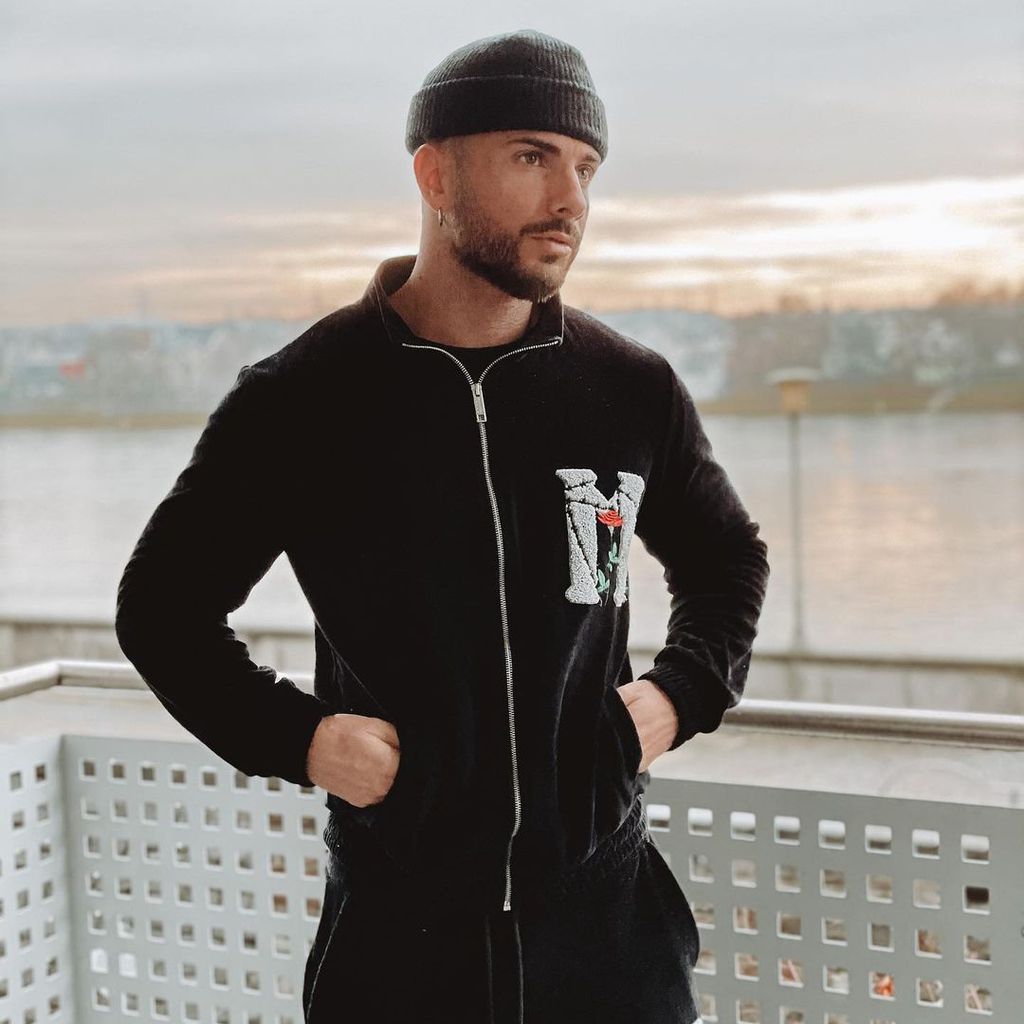 Julian Evangelos, Influencer