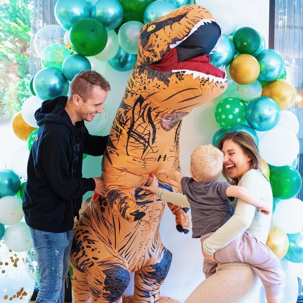 Julian und Bibi Claßen mit Sohn Lio