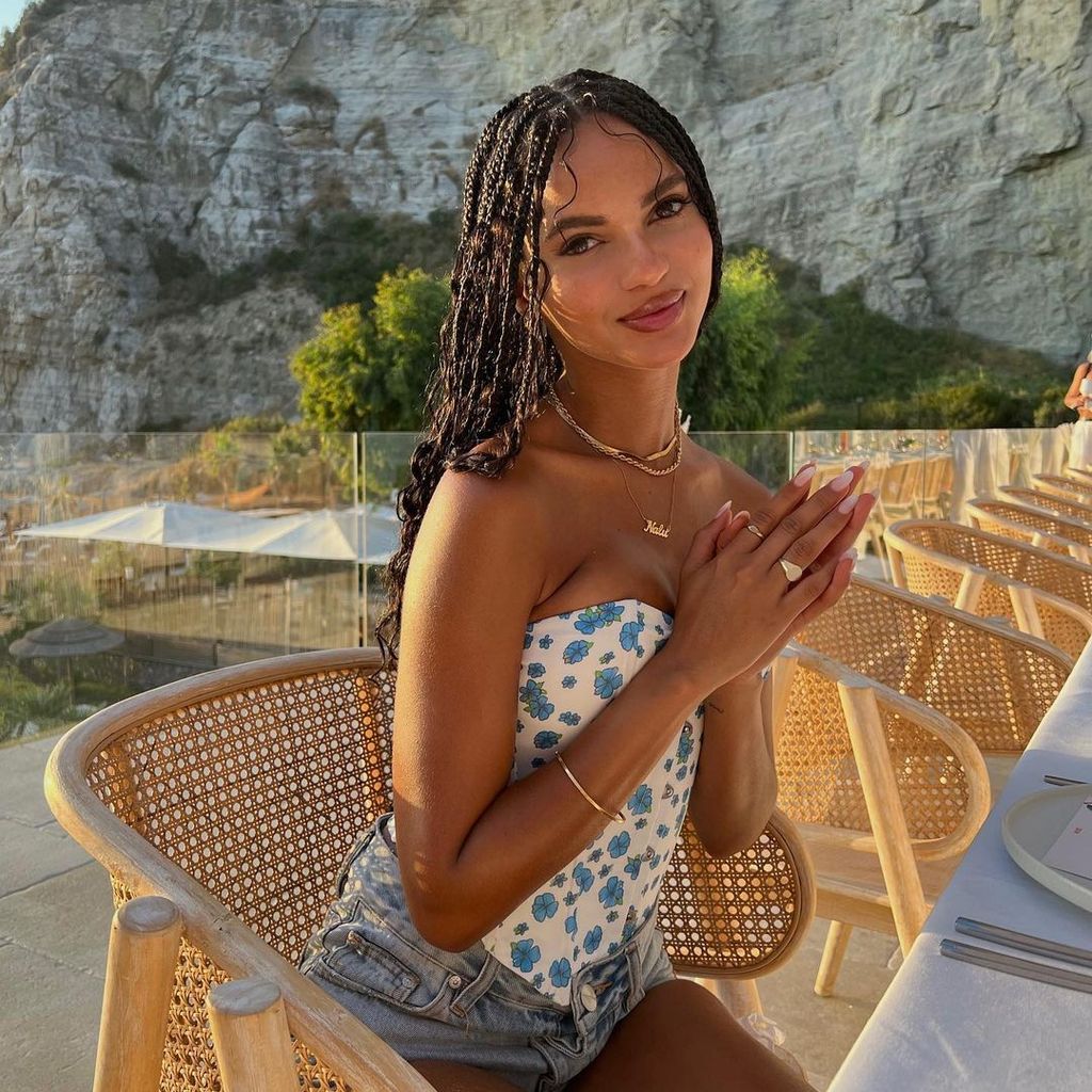 Juliana Nalú, Model