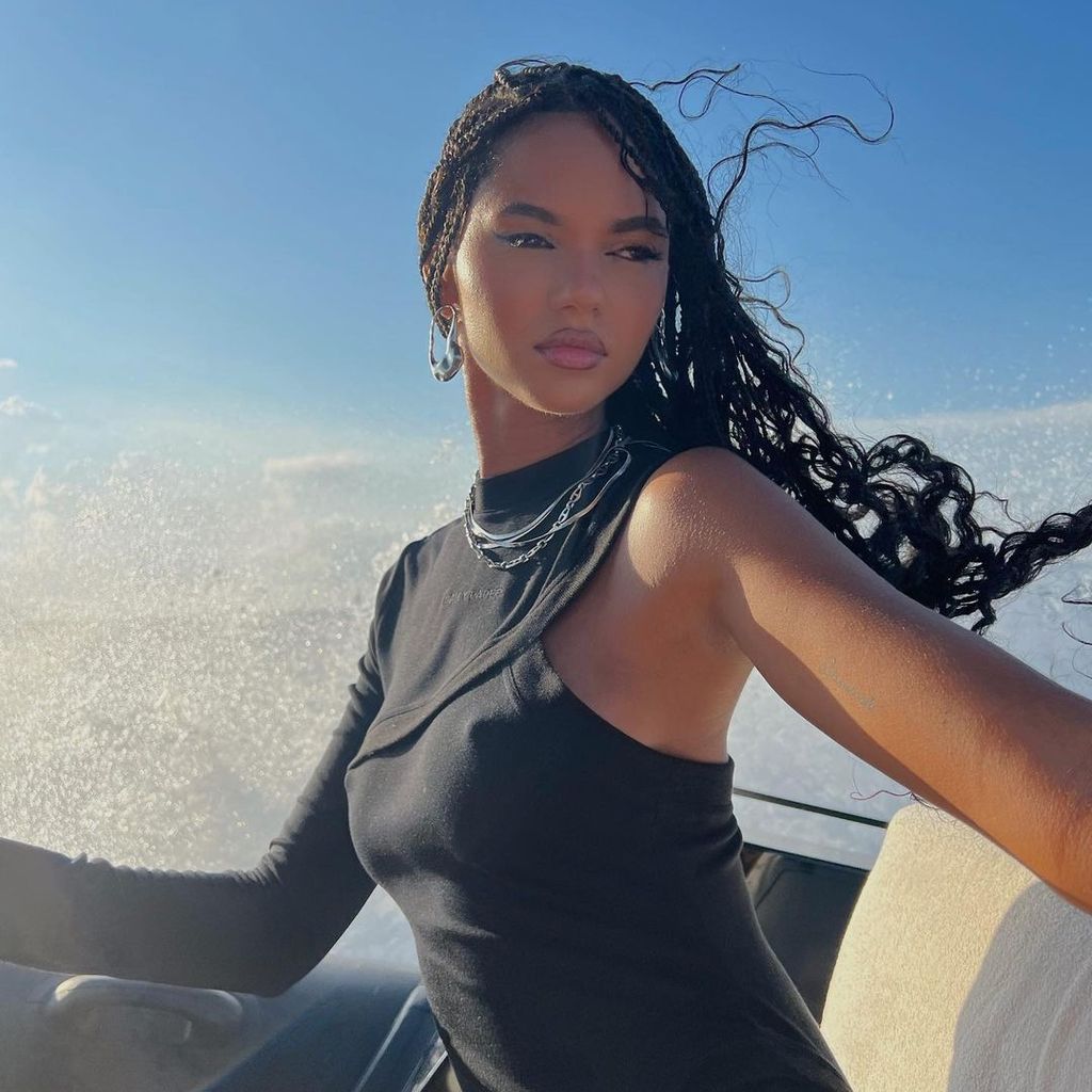 Juliana Nalú, Model