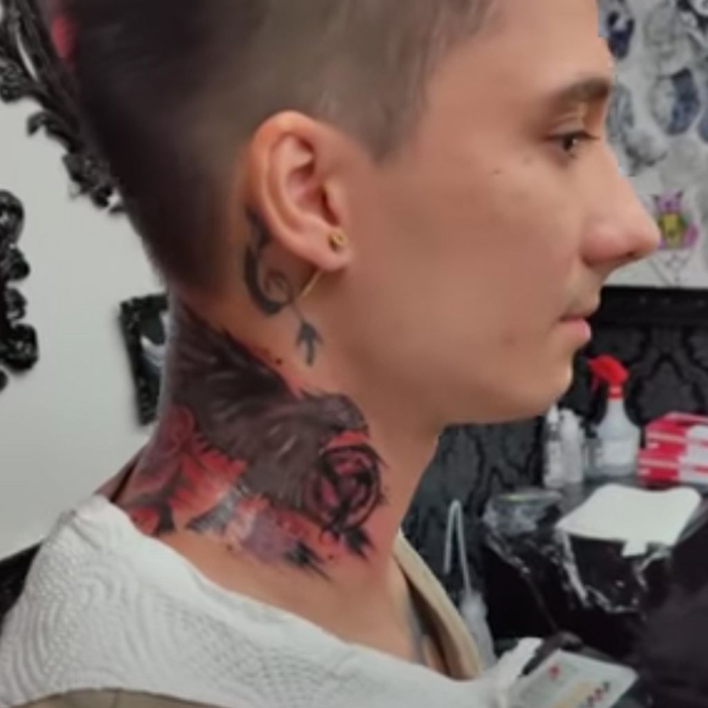 Julien Bam beim Tätowierer, Juni 2020