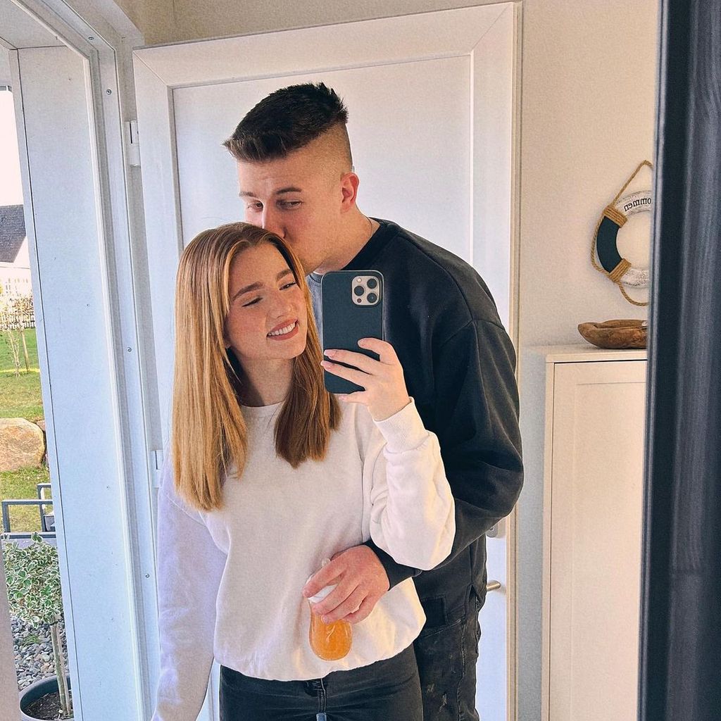 YouTuberin Julita mit ihrem Freund Florian Thiele