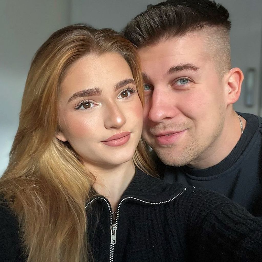 Julita und ihr Freund Florian im Januar 2022