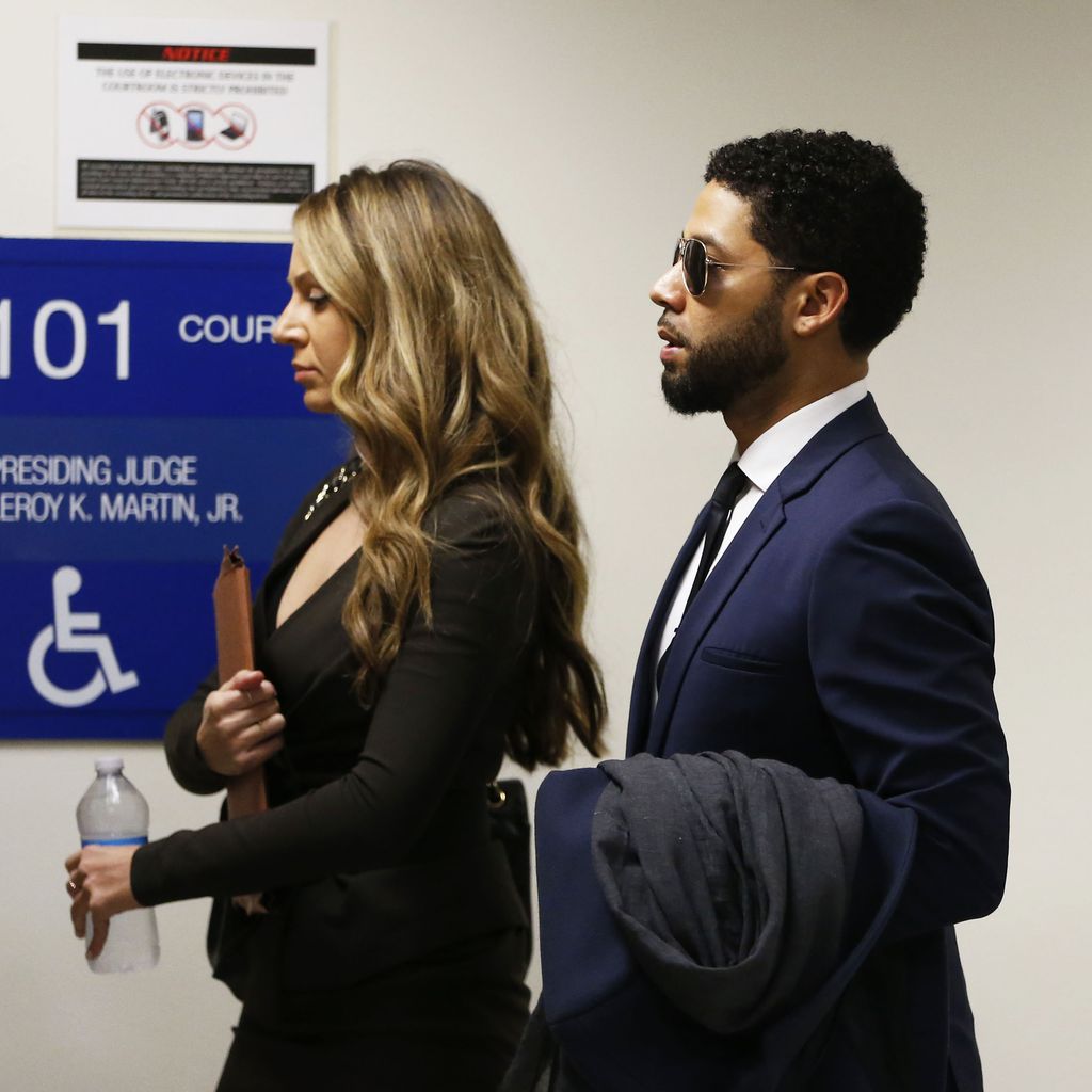 Jussie Smollett mit seiner Anwältin Tina Glandian
