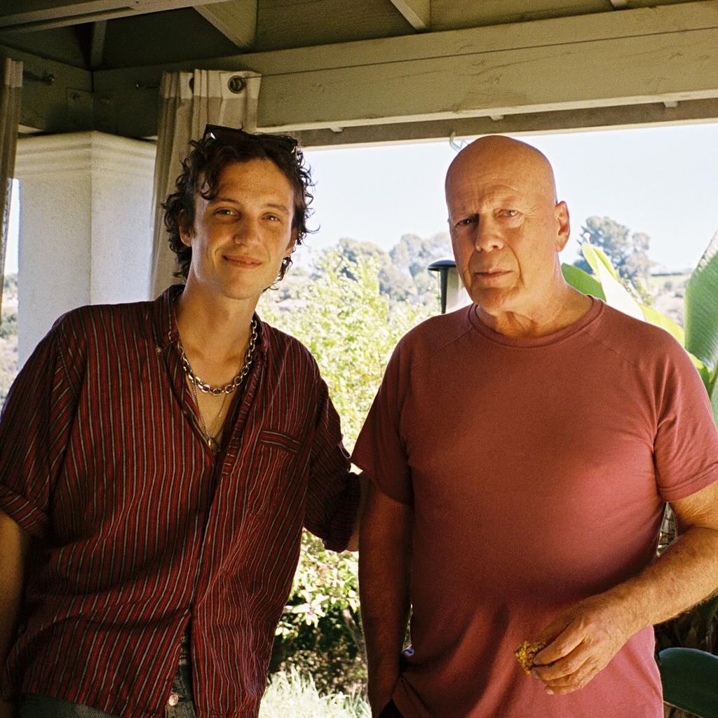 Justin Acee und Bruce Willis im Juli 2024
