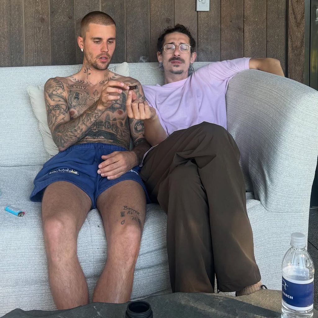 Popstar Justin Bieber und ein Freund im Mai 2025