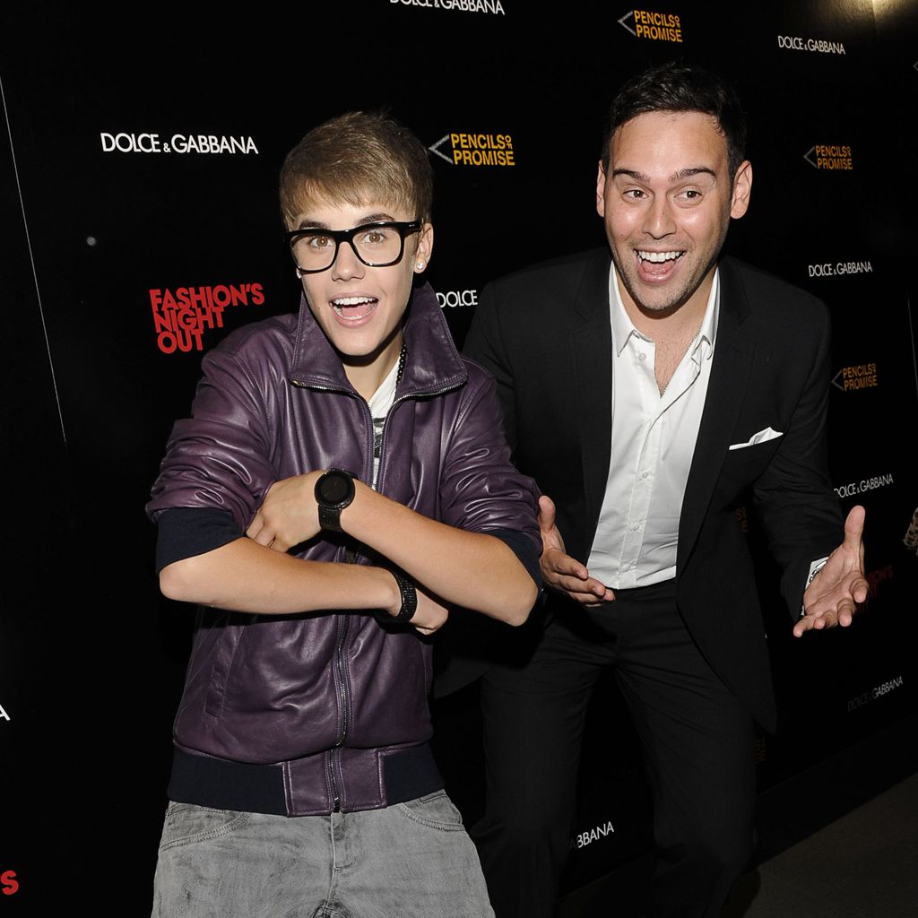 Justin Bieber und Scooter Braun, 2011