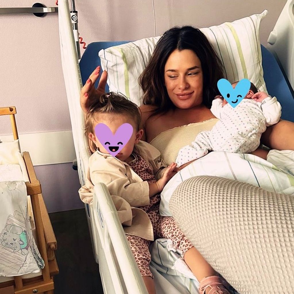 Justine Dippl und ihre beiden Kinder im Juni 2024
