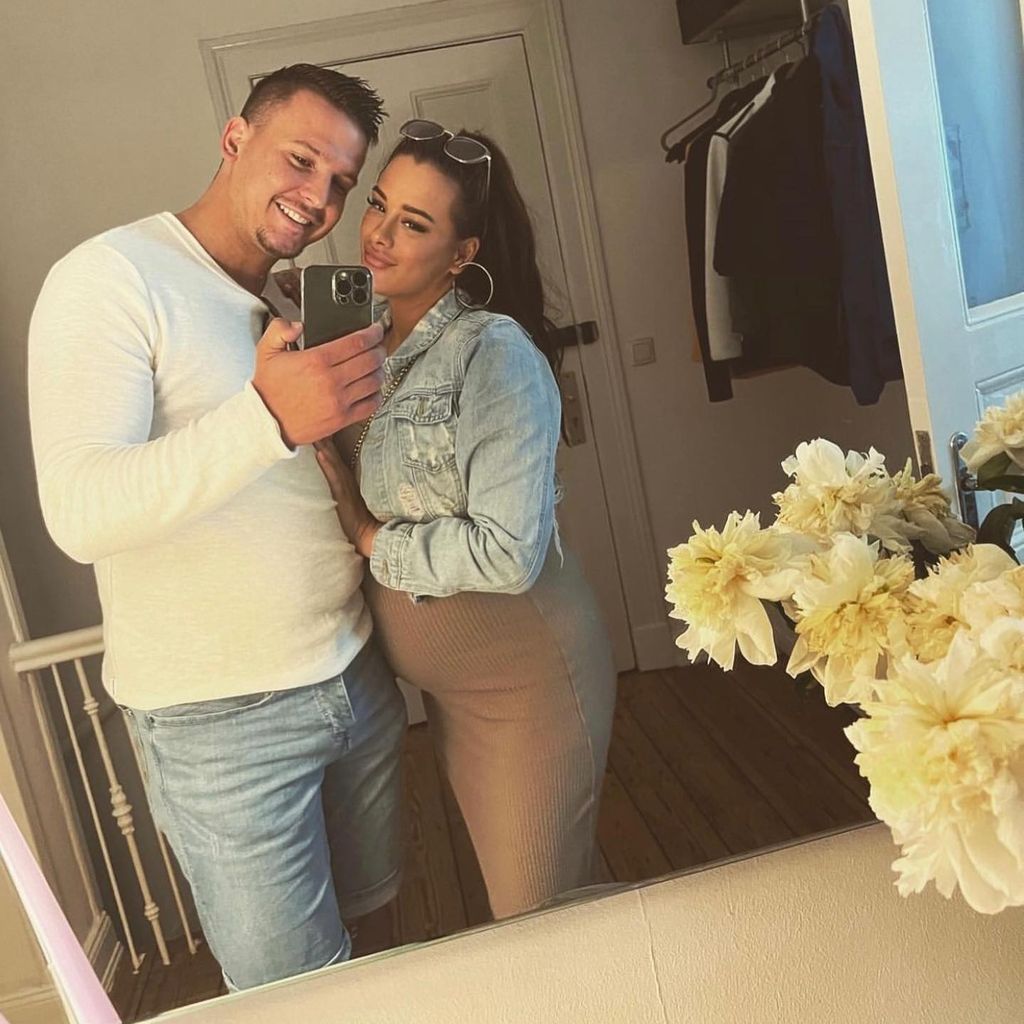 Justine Dippl mit ihrem neuen Freund Arben