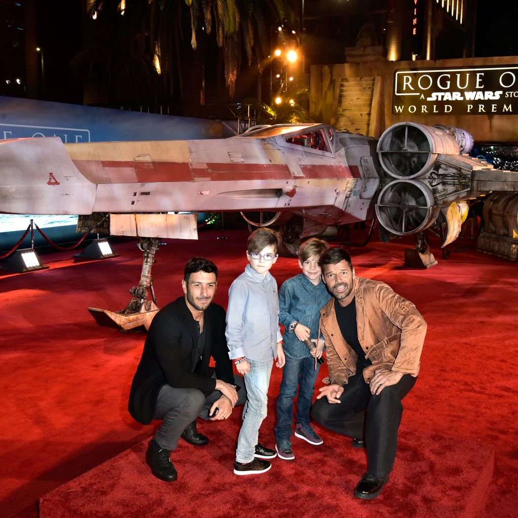 Jwan Yosef und Ricky Martin mit ihren Zwillingen im Dezember 2016