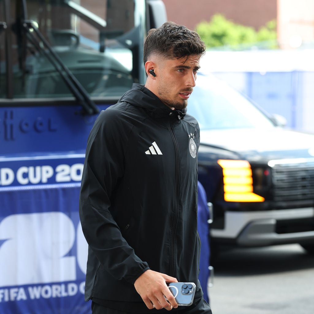 Kai Havertz trifft vor dem WM-Spiel Deutschland gegen Paraguay in Foxborough ein