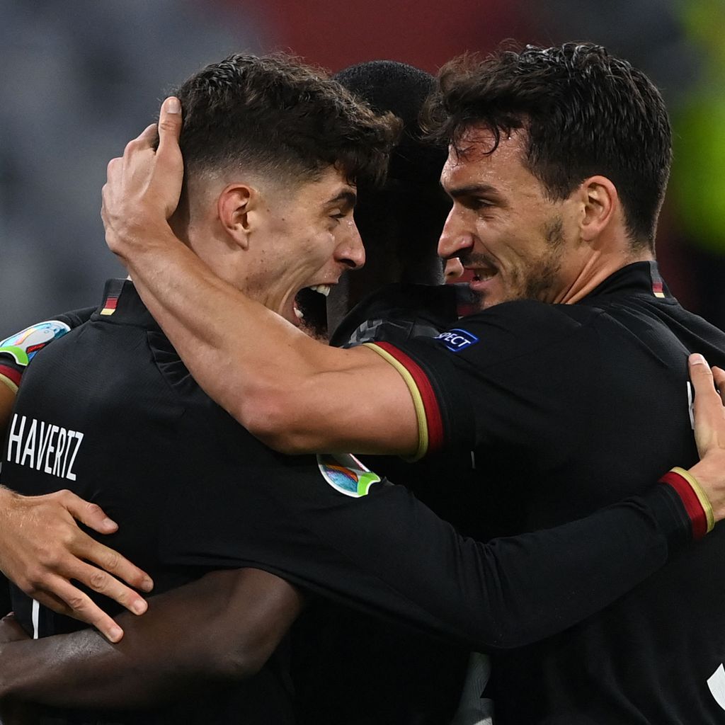 Kai Havertz und Mats Hummels beim EM-Spiel gegen Ungarn