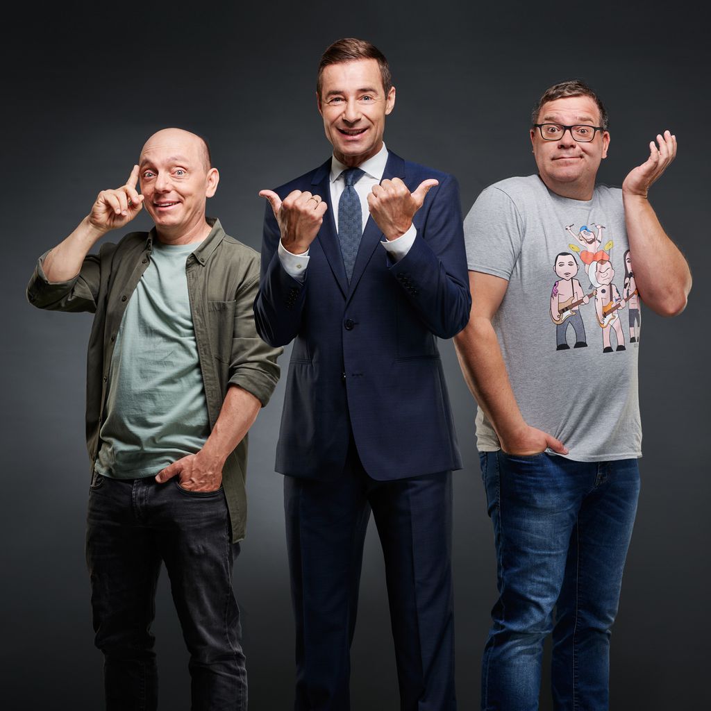 Bernhard Hoëcker, Kai Pflaume und Elton bei "Wer weiß denn sowas?"