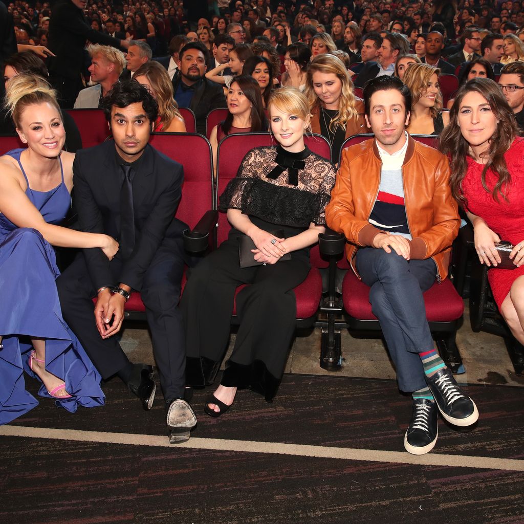 Kaley Cuoco, Kunal Nayyar, Melissa Rauch, Simon Helberg und Mayim Bialik im Januar 2017