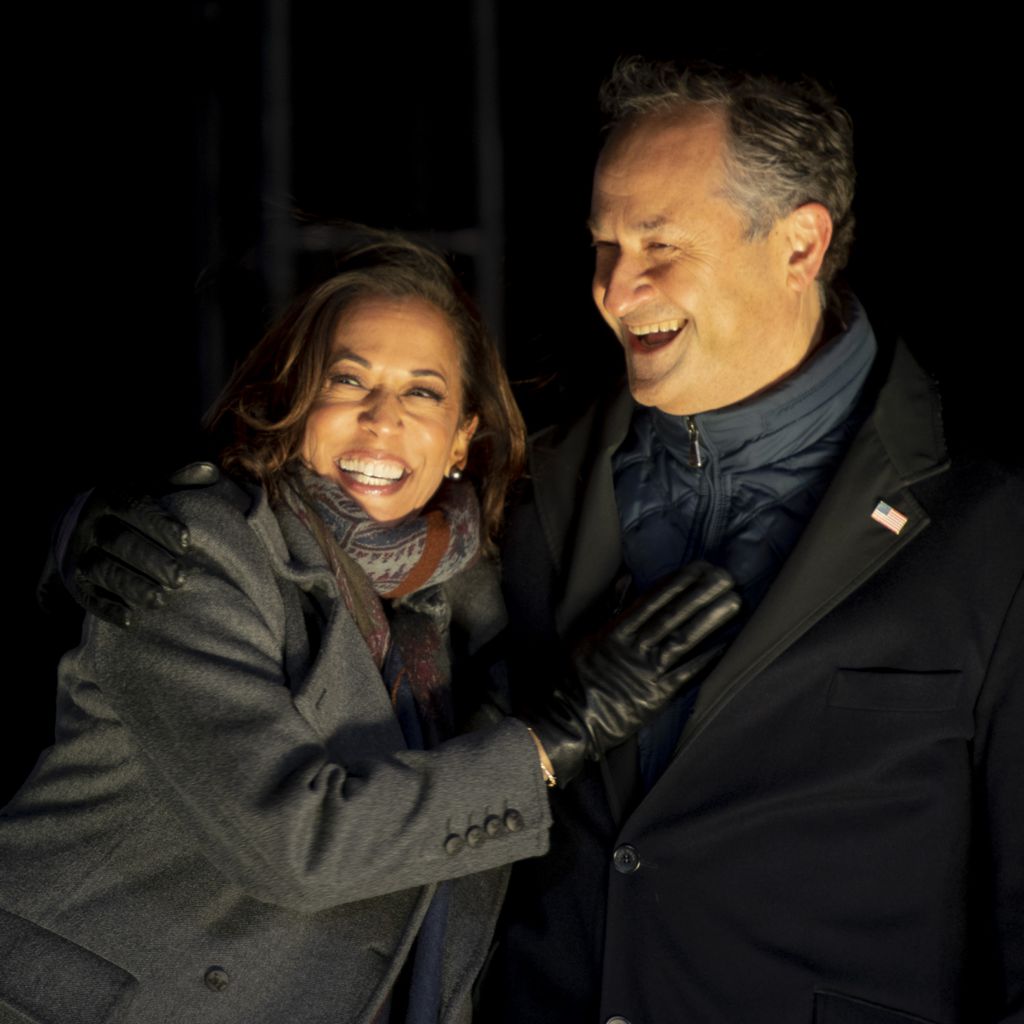 Kamala Harris mit ihrem Mann Douglas Emhoff