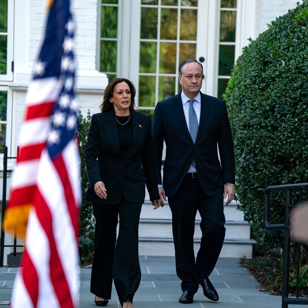 Vize-Präsidentin Kamala Harris mit ihrem Ehemann Doug Emhoff, Oktober 2024