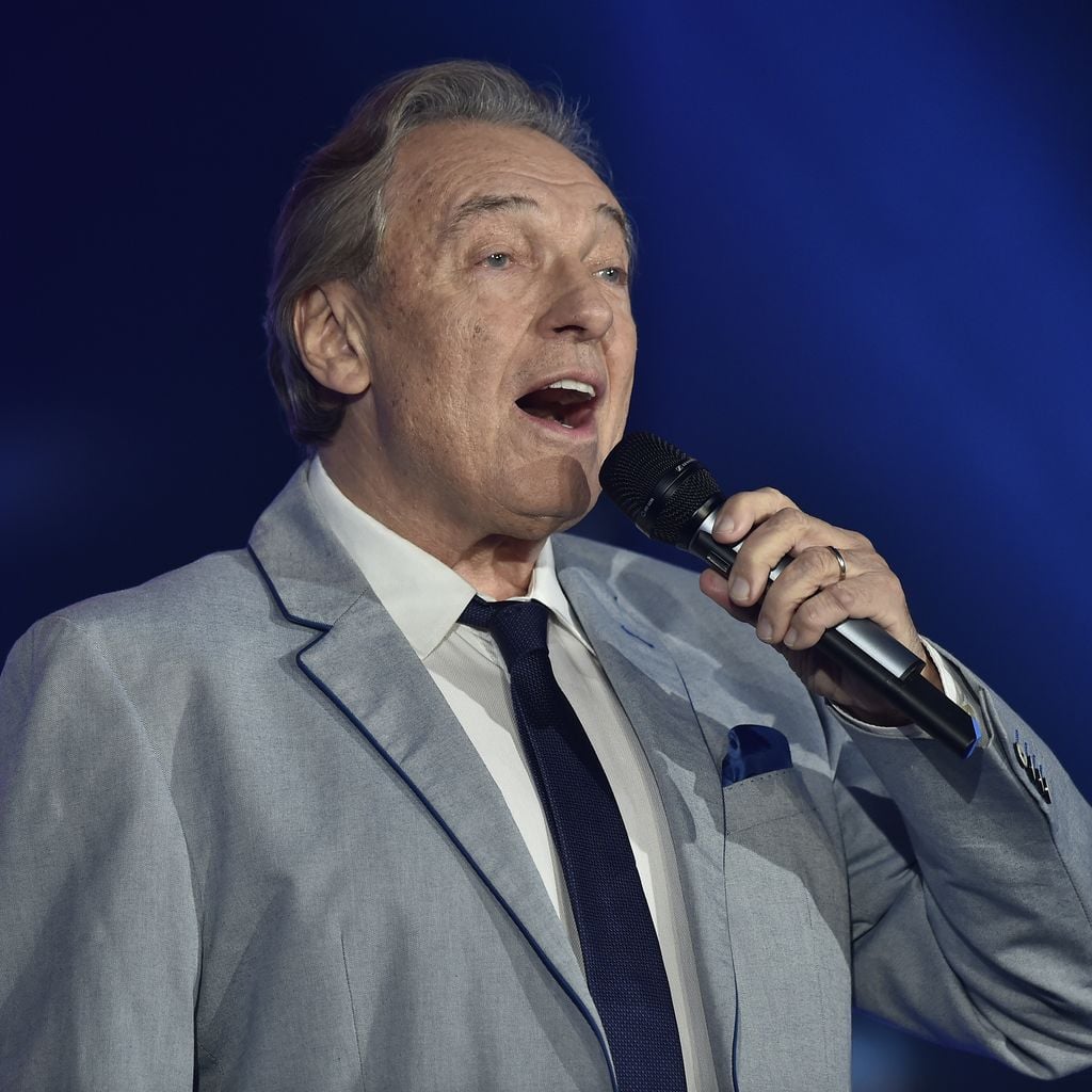Karel Gott, Sänger