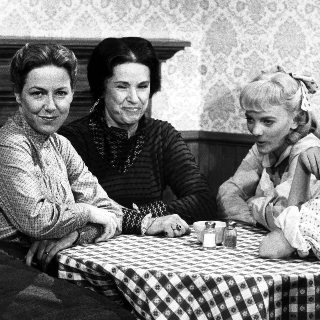 Karen Grassle, Katherine MacGregor, Alison Arngrim und Melissa Gilbert bei "Unsere kleine Farm"