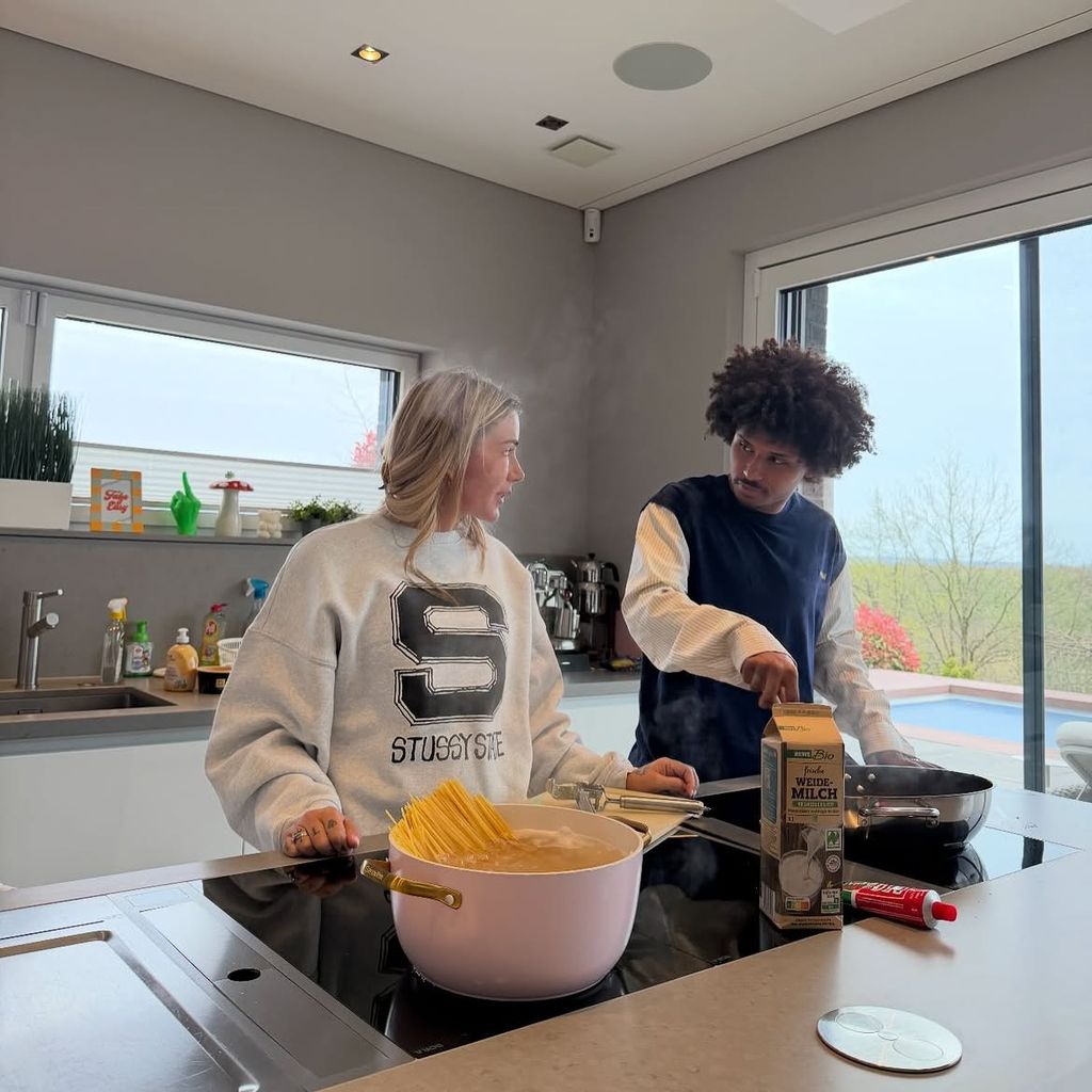 Karim Adeyemi und Loredana, 2026