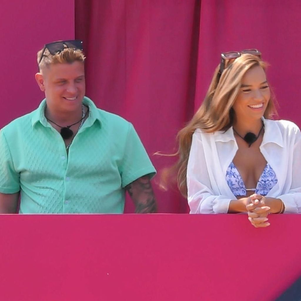 Karina Wagner mit den "Make Love, Fake Love"-Kandidaten Thoren und Cengiz