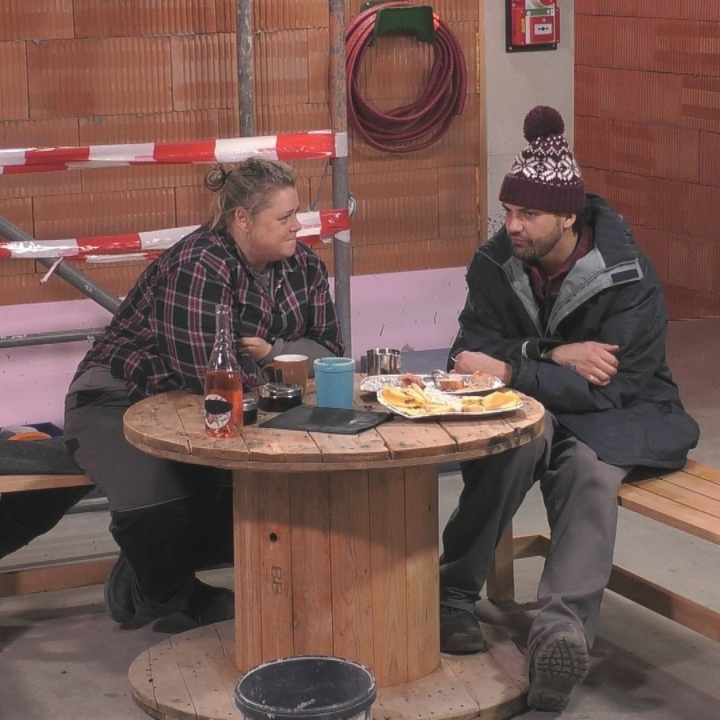 Karina2you und Jimi Blue Ochsenknecht bei "Promi Big Brother" 2025