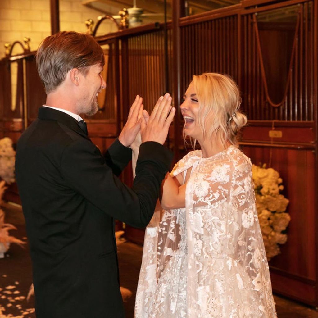 Karl Cook und Kaley Cuoco bei ihrer Hochzeit, 2018