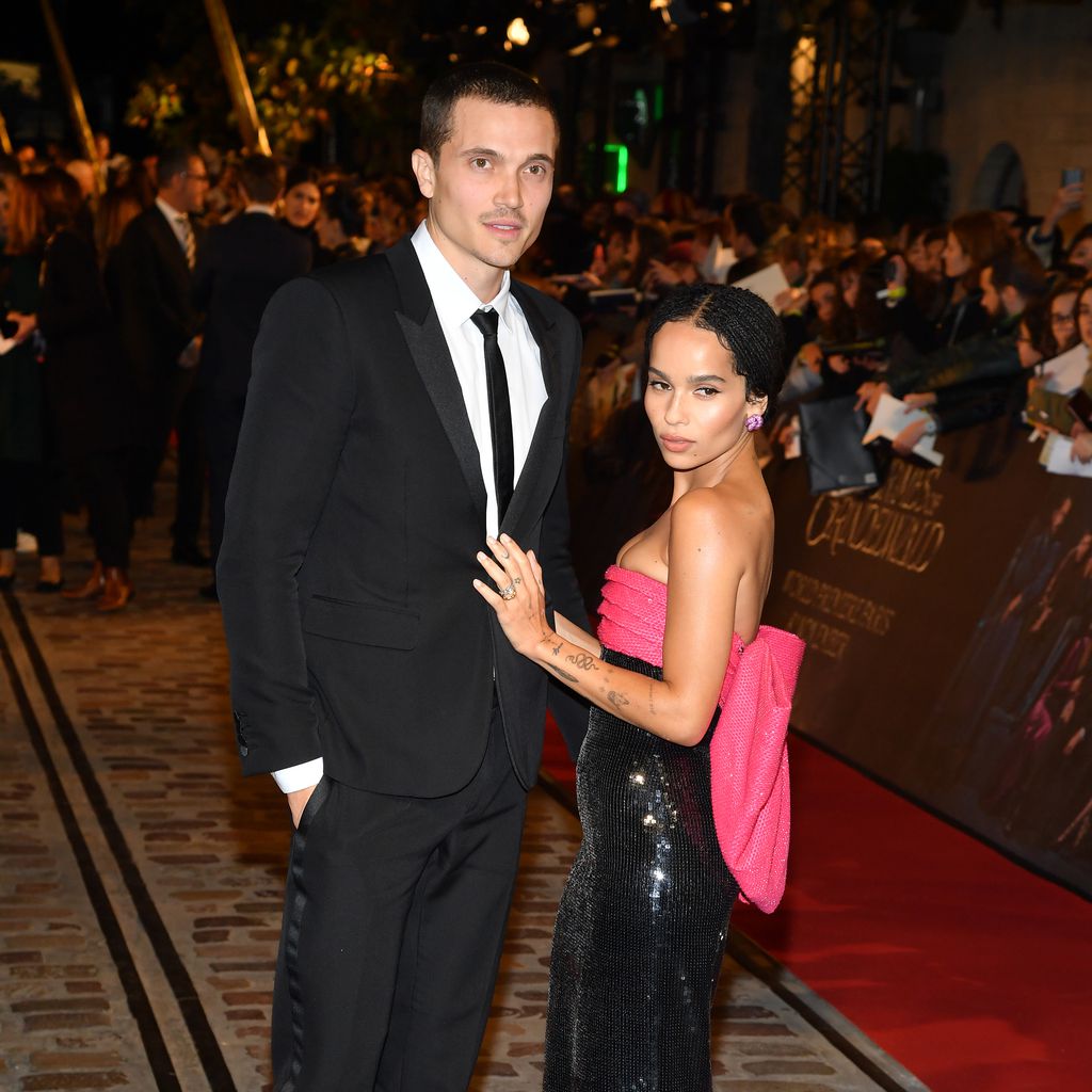 Karl Glusman und Zoe Kravitz bei der "Phantastische Tierwesen 2"-Premiere in Paris