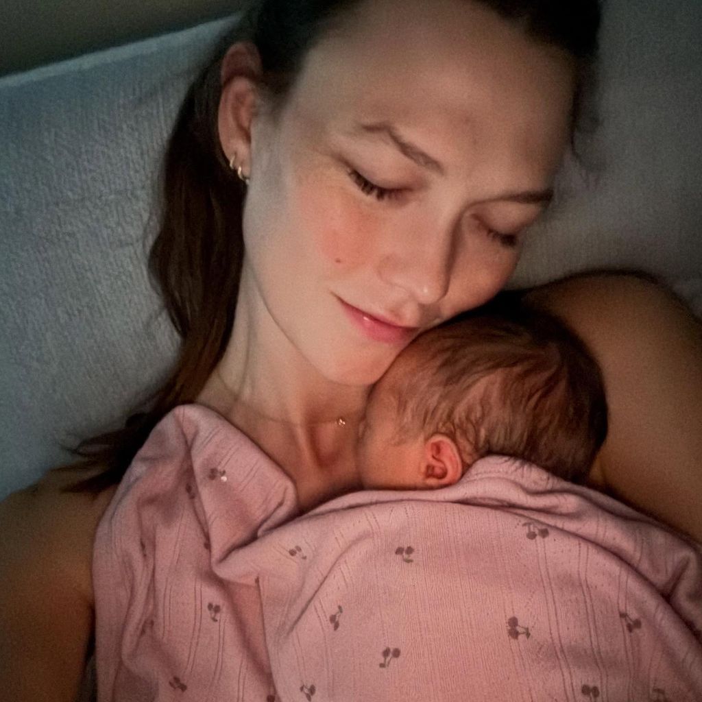 Karlie Kloss mit ihrer Tochter