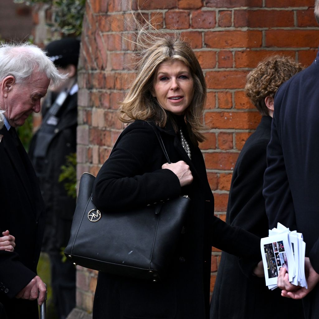 Kate Garraway auf der Beerdigung ihres verstorbenen Mannes Derek Draper, Februar 2024