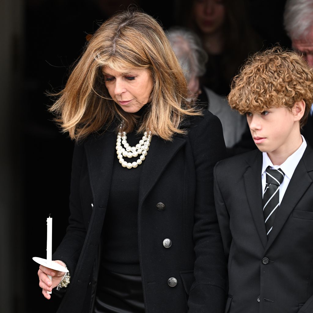 Kate Garraway bei der Beerdigung ihres Mannes Derek Draper