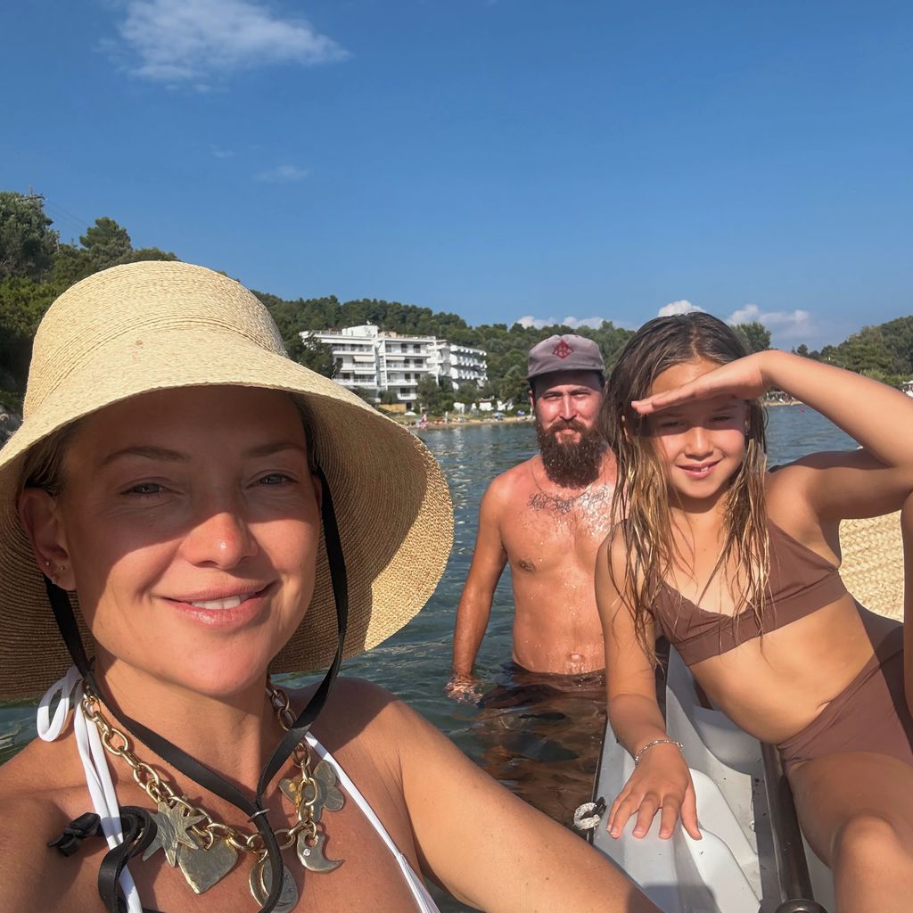Kate Hudson mit Familie im Urlaub, 2026, Instagram