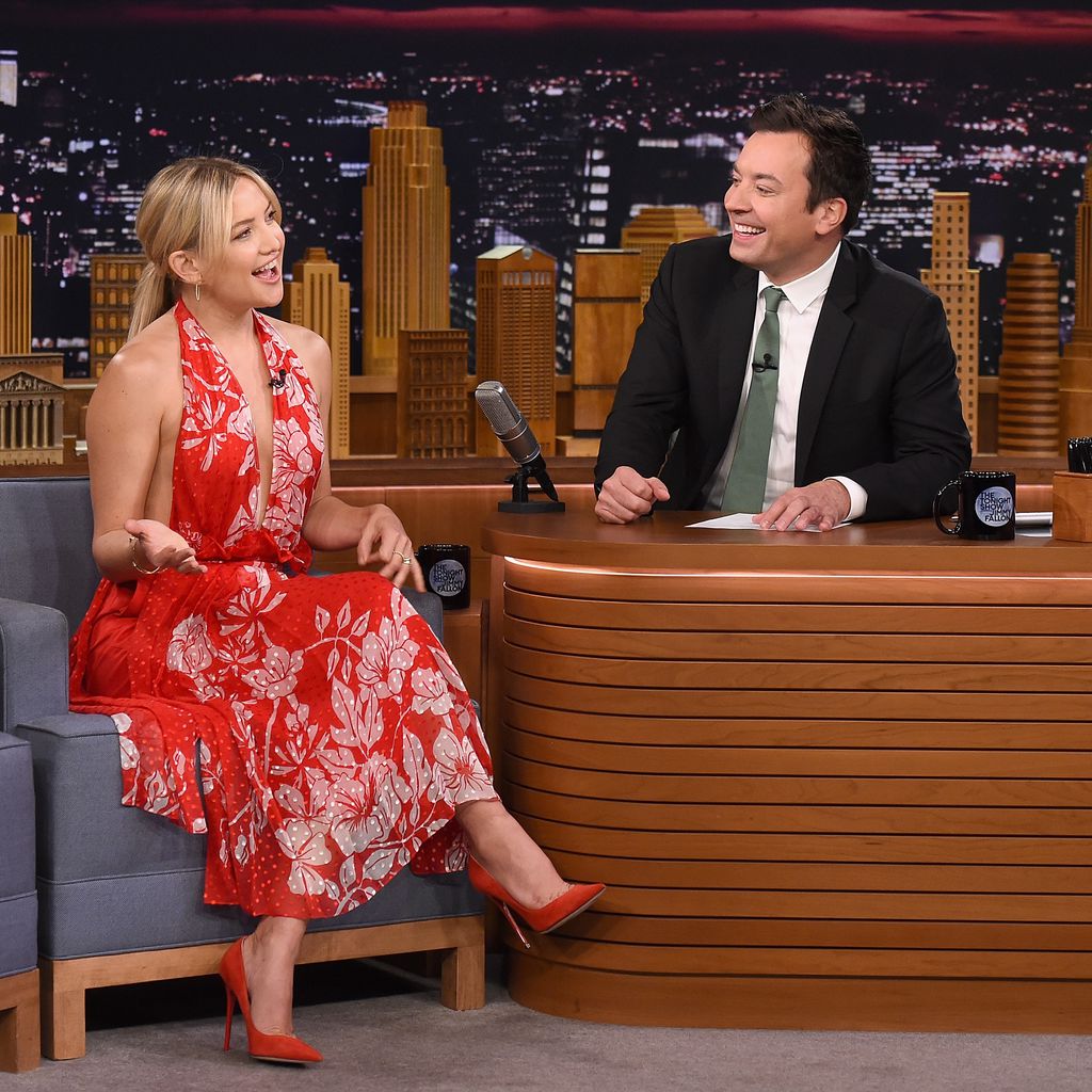 Kate Hudson und Jimmy Fallon in der "Tonight Show"