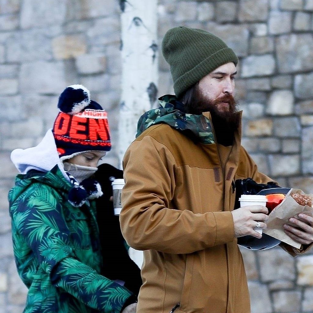 Kate Hudson und ihr Freund Danny Fujikawa im Ski-Urlaub