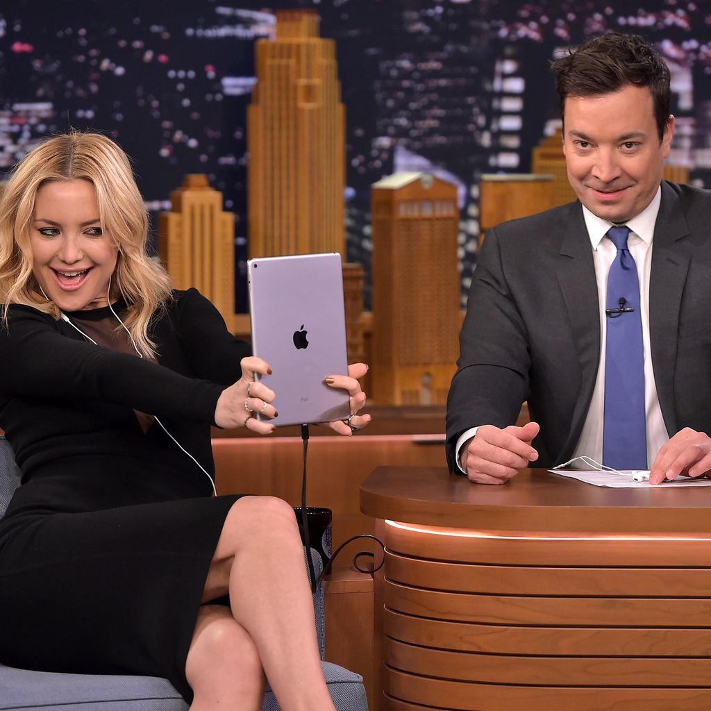 Kate Hudson und Jimmy Fallon in der "Tonight Show"