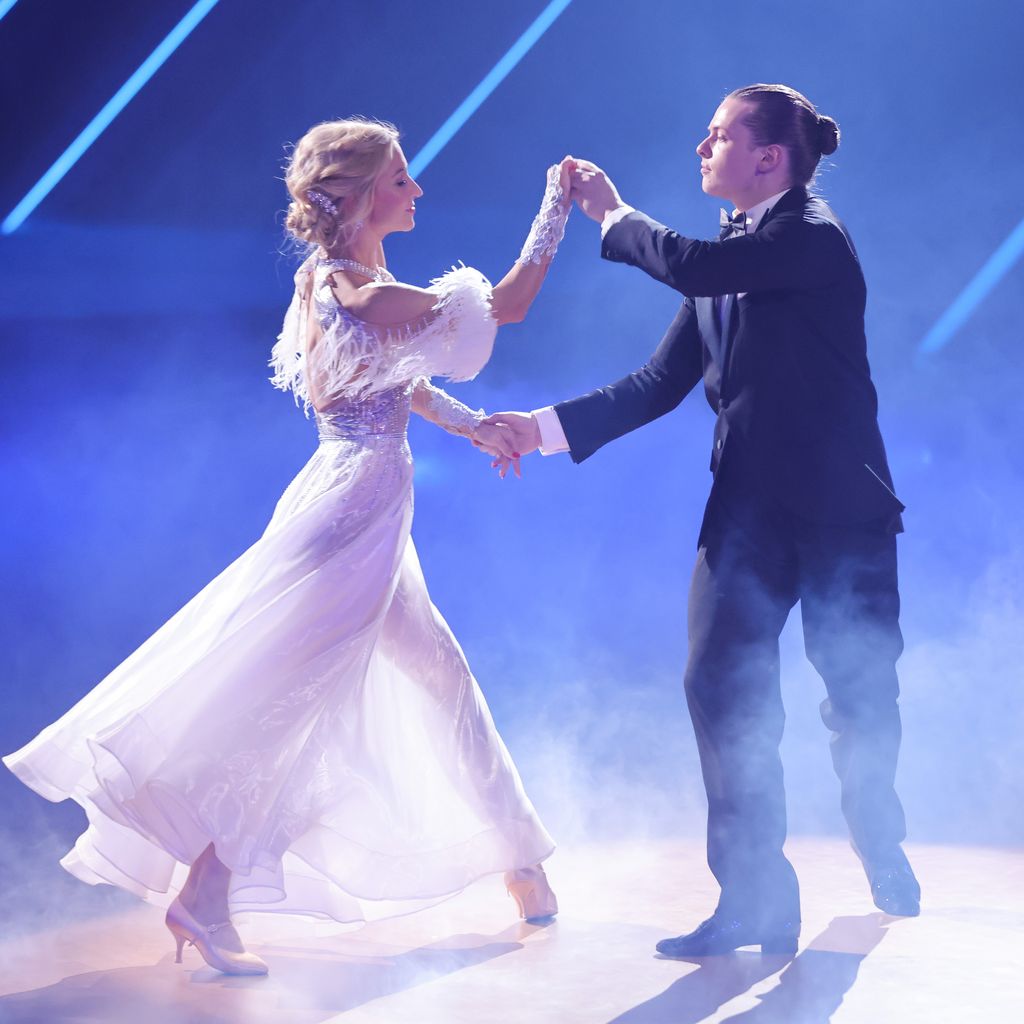 Kathrin Menzinger und Gabriel Kelly bei "Let's Dance" 2024