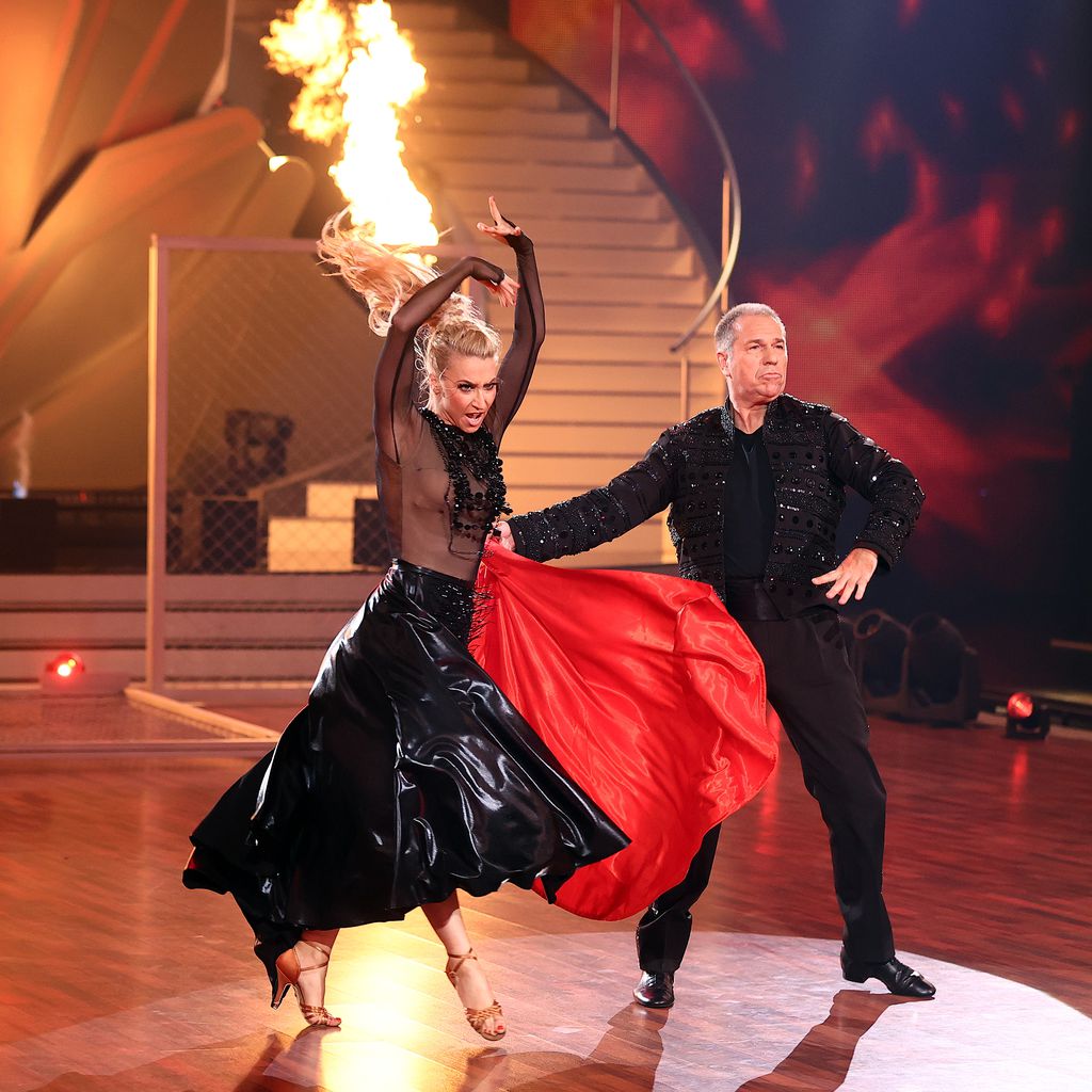 Kathrin Menzinger und Kai Ebel bei "Let's Dance"