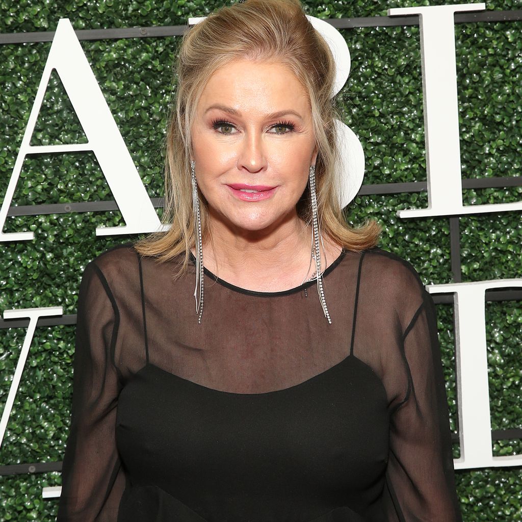 Kathy Hilton, Mutter von Paris Hilton