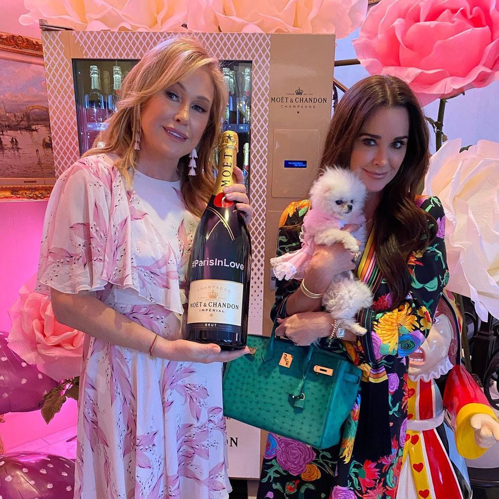Kathy Hilton und Kyle Richards auf der Brautparty von Paris Hilton, 2021