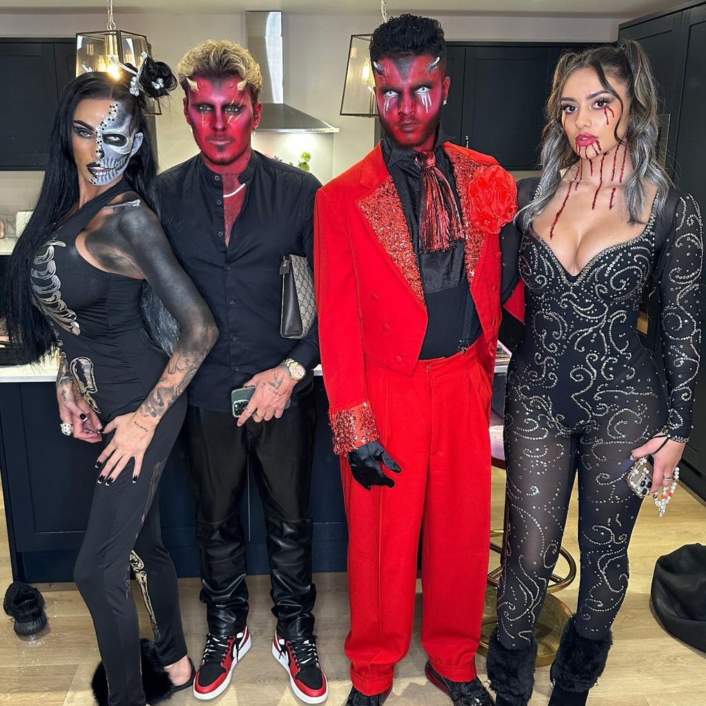 Katie Price, JJ Slater, Junior Andre und Jasmine Orr im Oktober 2024