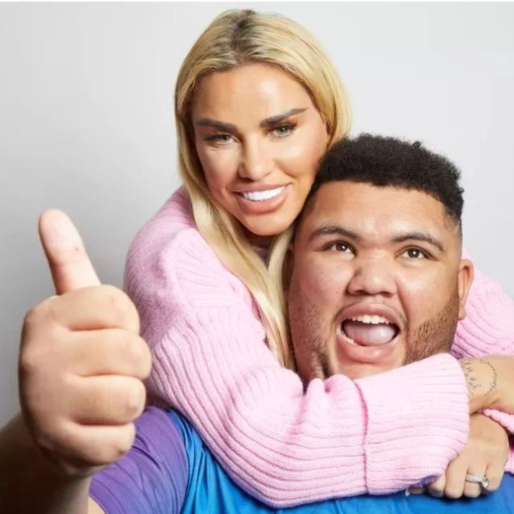 Katie Price mit ihrem Sohn Harvey