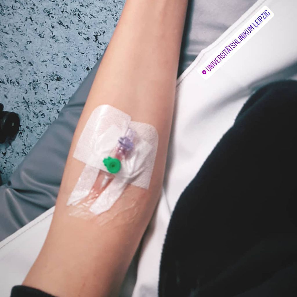 Katja Kaluginas Arm