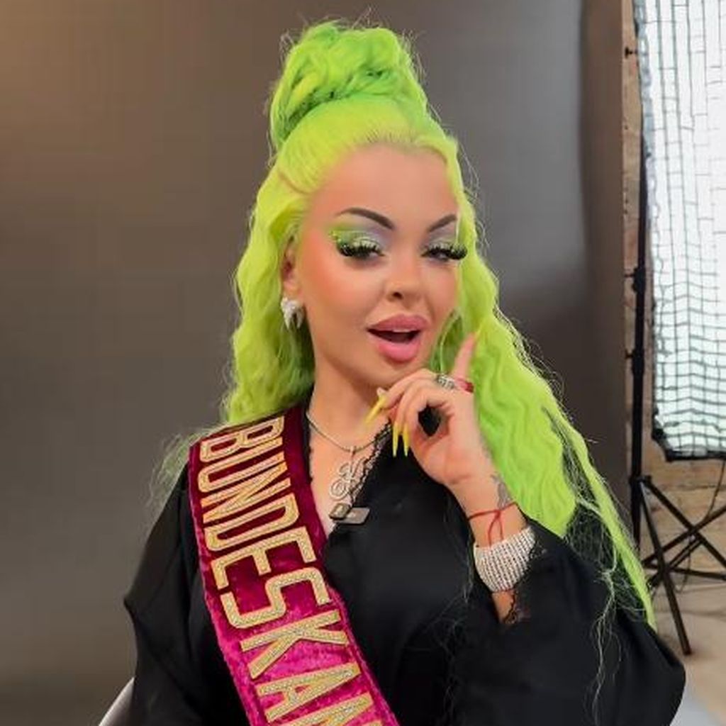 Musikerin Katja Krasavice, Juli 2025