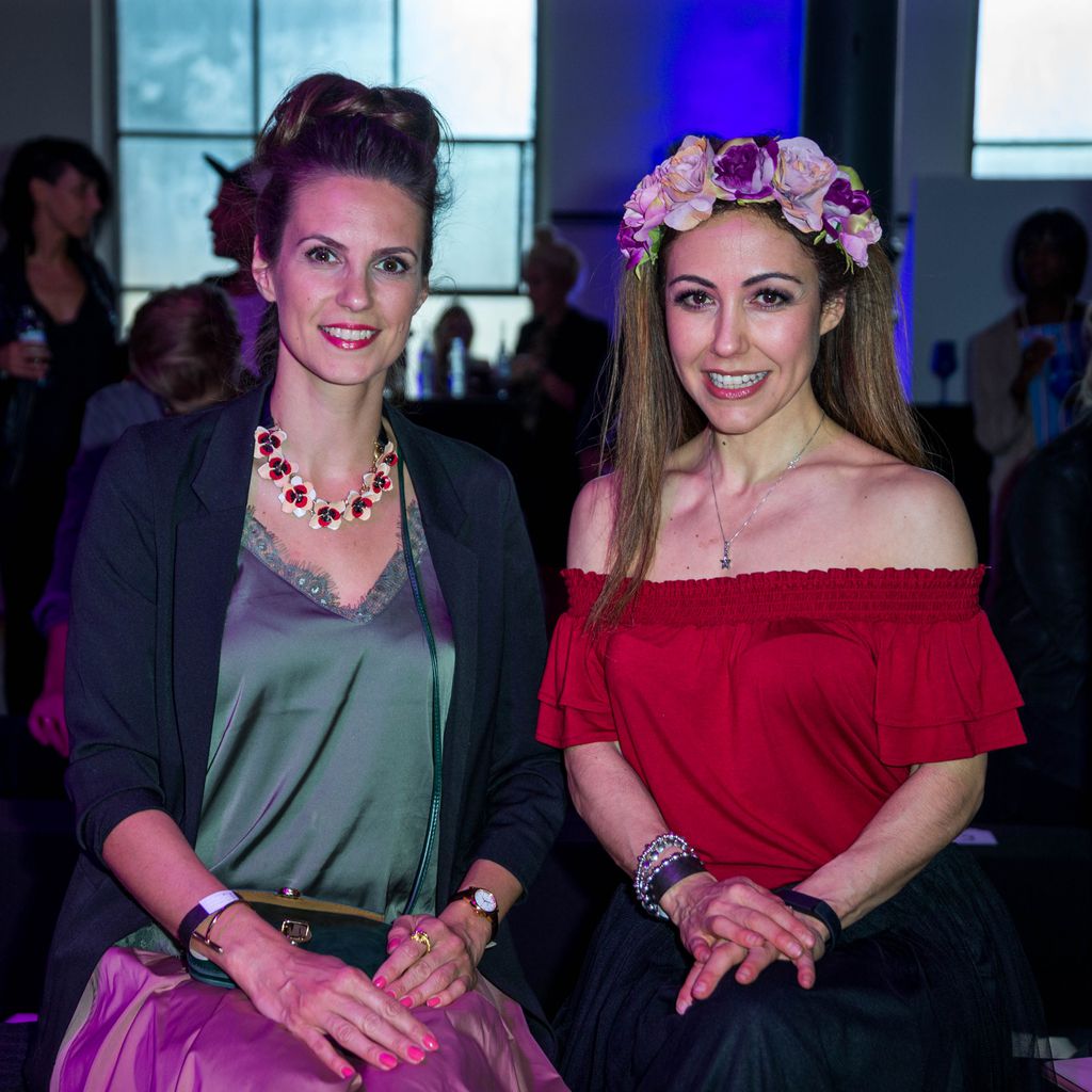 Katrin Wrobel und Anastasia Zampounidis bei der Mercedes-Benz Fashion Week Berlin